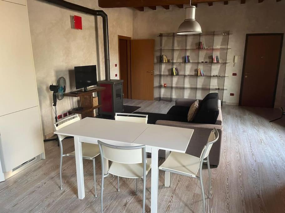 リヴェルガーロCasa In Piazzettaアパートメント エクステリア 写真