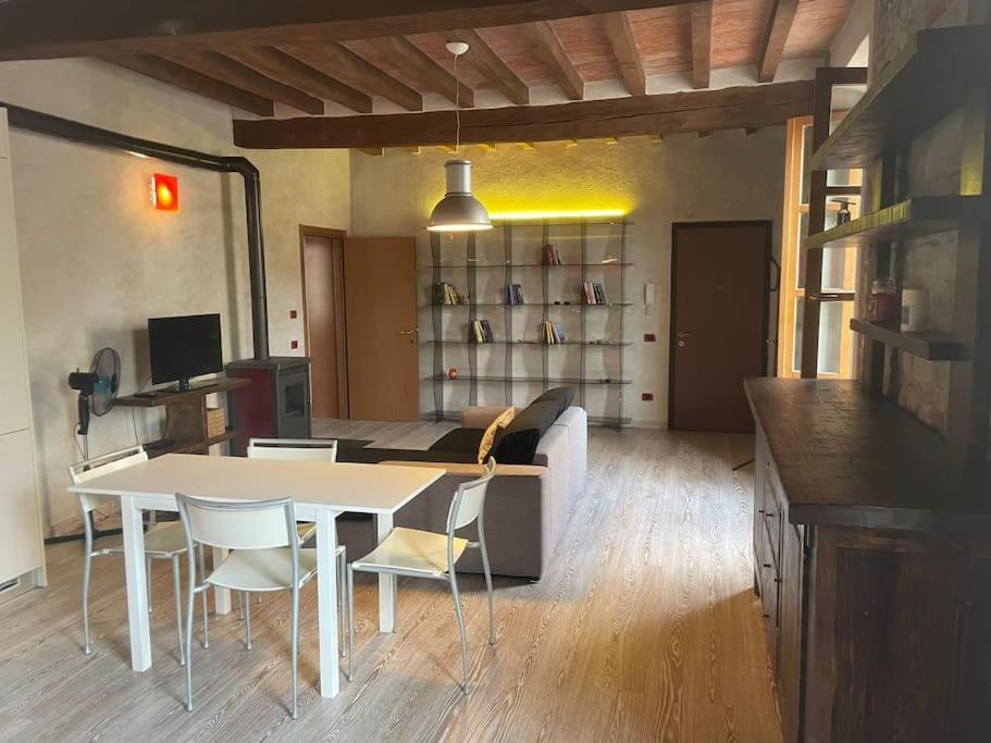 リヴェルガーロCasa In Piazzettaアパートメント エクステリア 写真